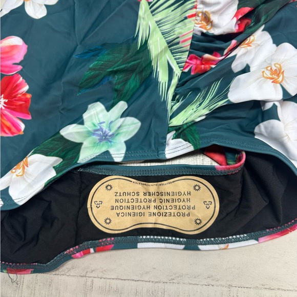 Floral Halter One-Piece Swimsuit - Picture 9 of 11